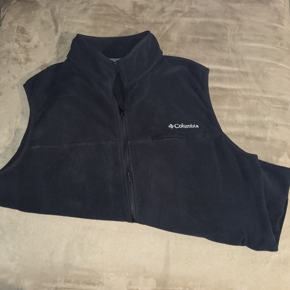 Columbia Fleece Full Zip Vest - Picture 4 of 5